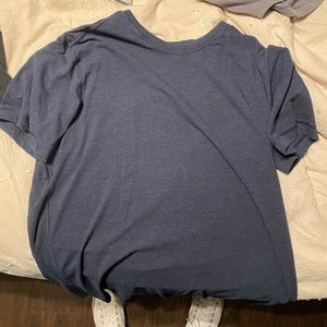 men’s lulu shirt L